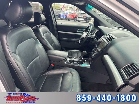 Used 2017 Ford Explorer XLT w/ Equipment Group 202A FWD image 24