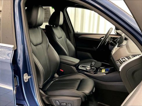 Used 2024 BMW X3 xDrive30i w/ Premium Package image 11