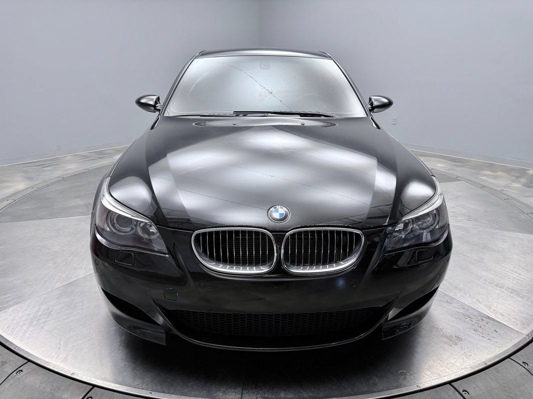Used 2006 BMW M5 RWD image 2