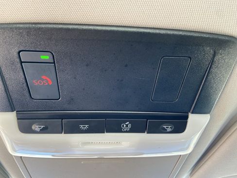 Used 2025 Nissan Altima 2.5 SV FWD image 43