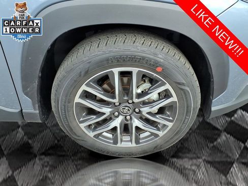 Used 2026 Toyota Corolla Cross XLE w/ Convenience Package image 7