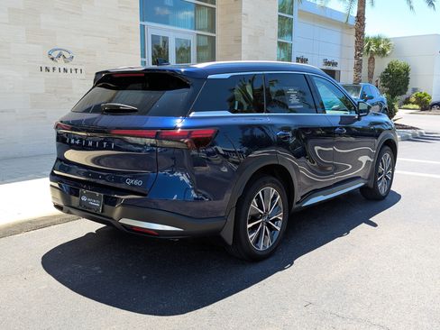 Certified 2026 INFINITI QX60 Luxe w/ Cargo Package FWD image 4