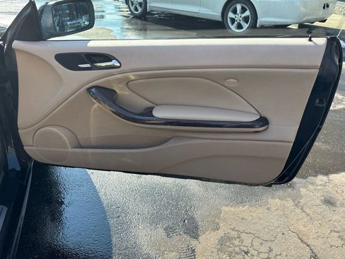 Used 2006 BMW 330Ci Convertible image 23