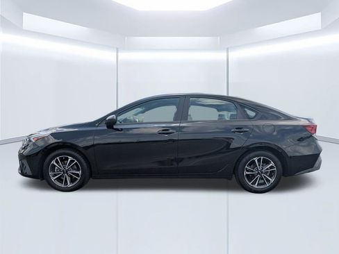 Used 2024 Kia Forte LXS FWD image 7