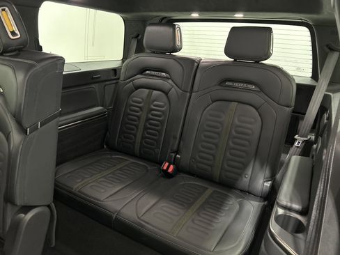 Used 2024 Rivian R1S Adventure image 22