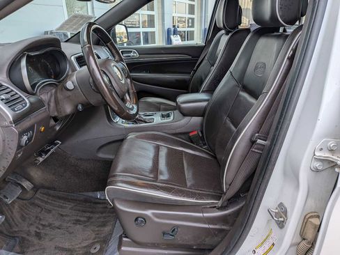 Used 2018 Jeep Grand Cherokee Overland AWD/4WD image 20