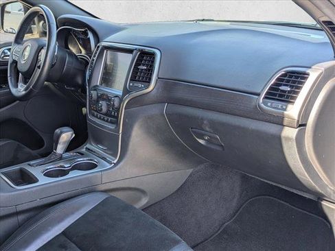 Used 2017 Jeep Grand Cherokee Altitude RWD image 20