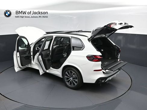 New 2026 BMW X5 sDrive40i w/ M Sport Package RWD image 2