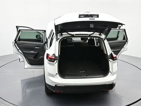 Certified 2024 Nissan Rogue SV image 47