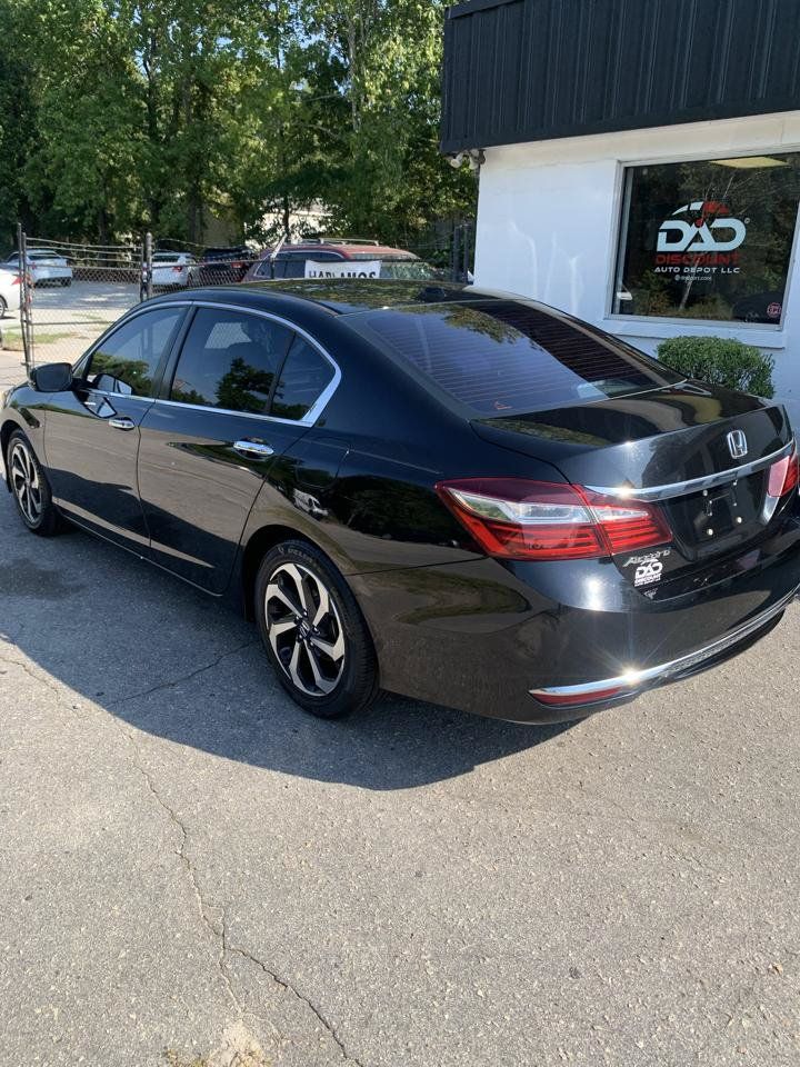 Used 2017 Honda Accord EX image 6