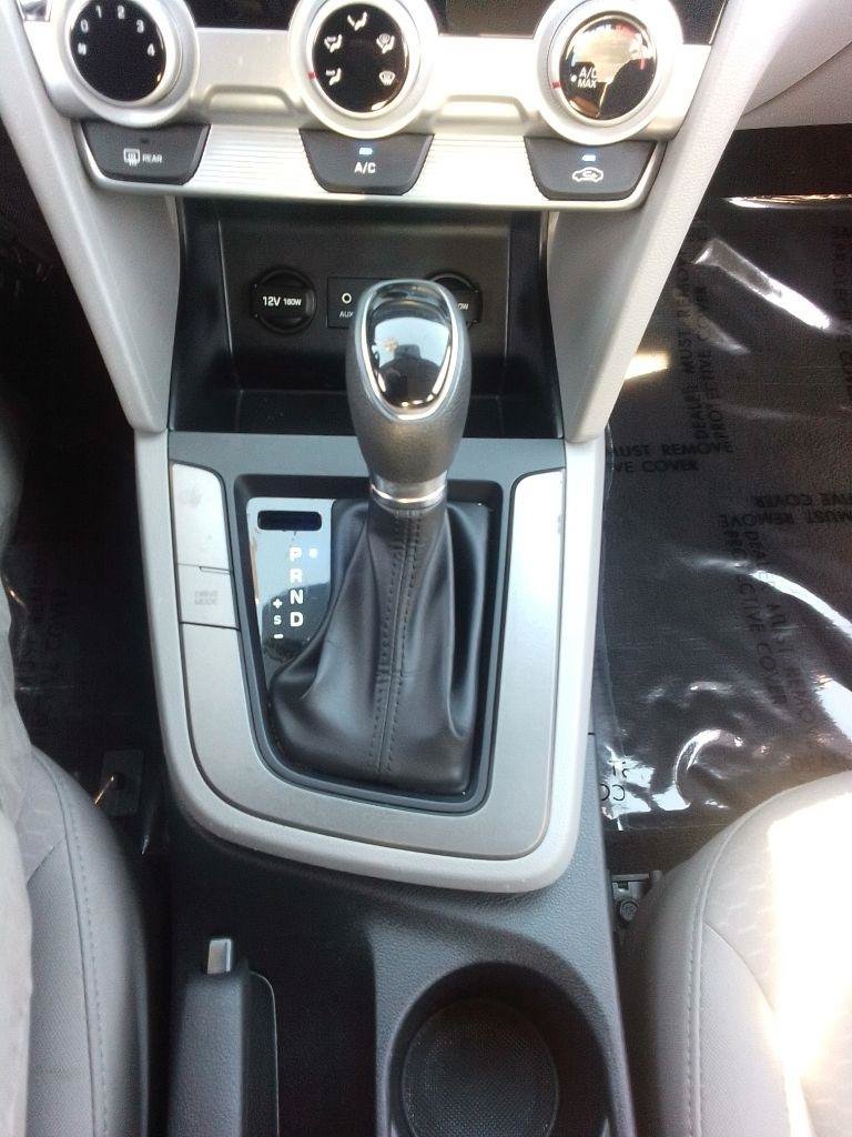Used 2020 Hyundai Sonata SE FWD image 11