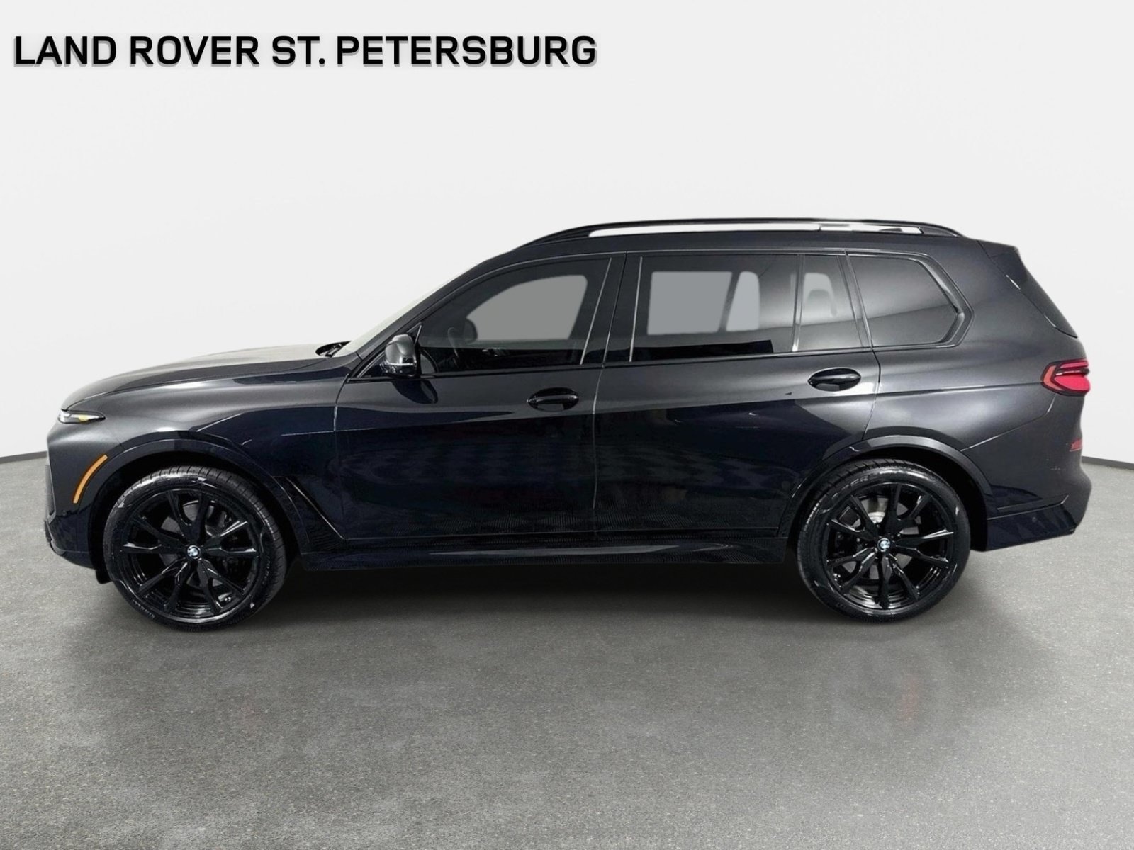 Used 2025 BMW X7 M60i AWD/4WD image 8