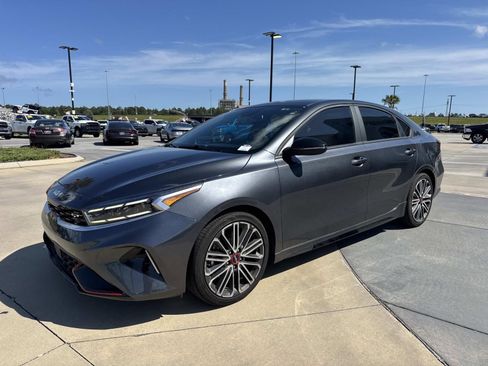 Used 2023 Kia Forte GT w/ GT2 Package image 3