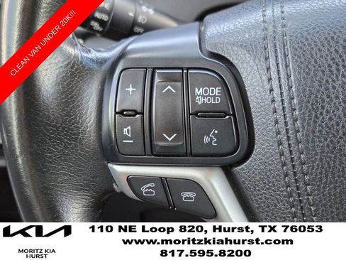 Used 2017 Toyota Sienna SE FWD image 28