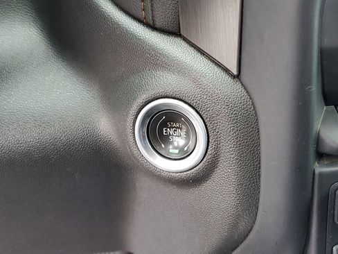 Used 2021 GMC Sierra 1500 AT4 w/ AT4 Premium Package AWD/4WD image 28