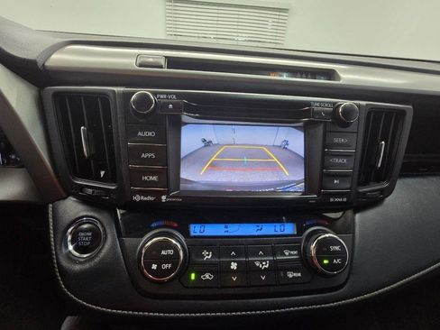 Used 2018 Toyota RAV4 XLE AWD/4WD image 26