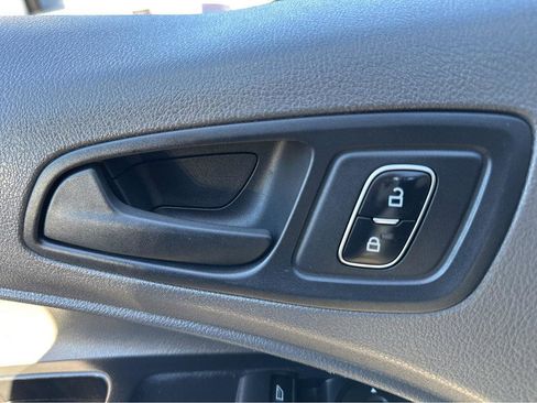 Used 2020 Ford Transit Connect XL image 32