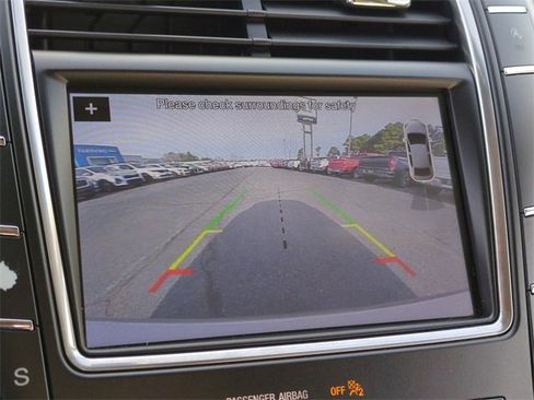 Used 2019 Lincoln Nautilus Select w/ Cargo Utility Package image 17