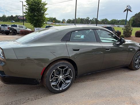 New 2026 Dodge Charger R/T AWD/4WD image 8
