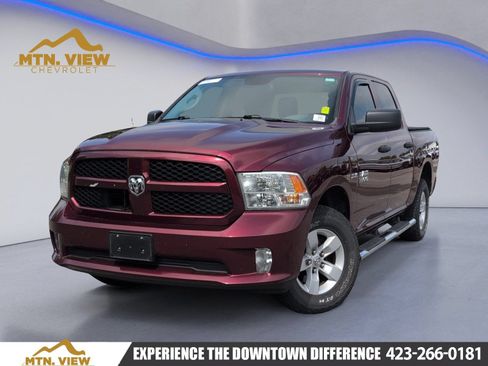 Used 2018 RAM 1500 Express AWD/4WD image 1