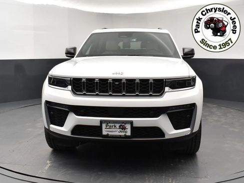 New 2026 Jeep Grand Cherokee L Limited image 2