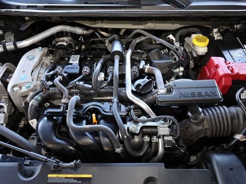 Used 2024 Nissan Sentra SV image 28