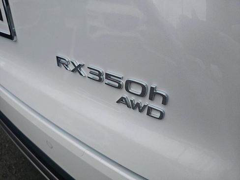Used 2023 Lexus RX 350 350h Luxury w/ Cold Area Package image 9