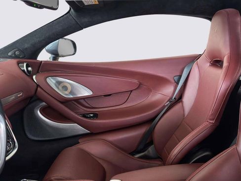 Used 2023 McLaren GT image 12