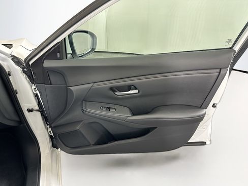 Used 2023 Nissan Sentra SV image 30