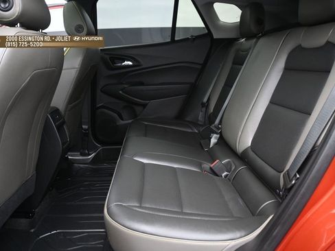 Used 2024 Chevrolet Trax ACTIV w/ Sunroof Package FWD image 12