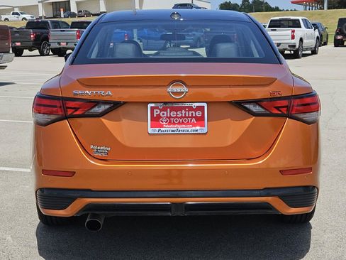 Used 2025 Nissan Sentra SR w/ SR Premium Package FWD image 5