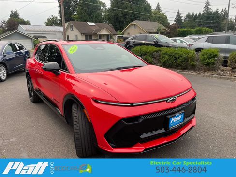 Used 2025 Chevrolet Equinox EV RS FWD image 16