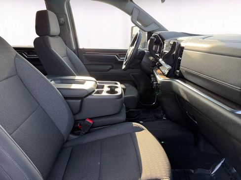 Used 2024 Chevrolet Silverado 3500 LT image 15