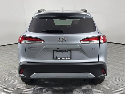 Used 2024 Toyota Corolla Cross LE w/ Moonroof Package FWD image 6