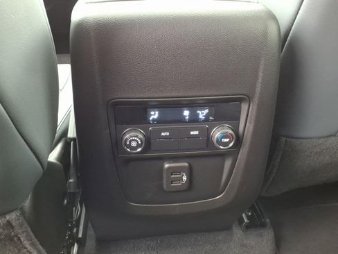 Certified 2024 Buick Enclave Essence w/ Experience Buick Package image 21