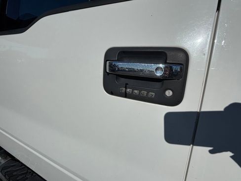 Used 2013 Ford F150 XLT w/ XLT Chrome Pkg AWD/4WD image 6
