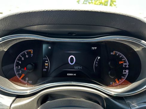 Used 2019 Jeep Grand Cherokee Limited image 11