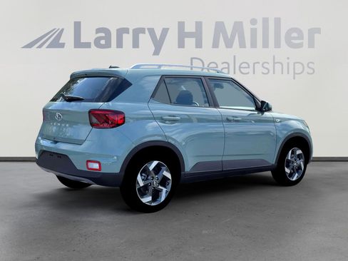 New 2026 Hyundai Venue SEL image 8