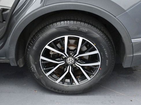 Used 2021 Volkswagen Tiguan SE FWD image 26
