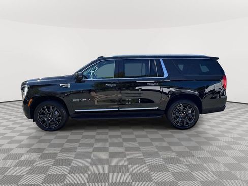 Used 2026 GMC Yukon XL Denali w/ Advanced Technology Package AWD/4WD image 4