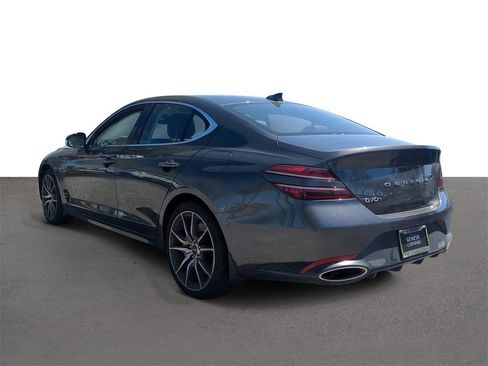 Used 2025 Genesis G70 2.5T image 5