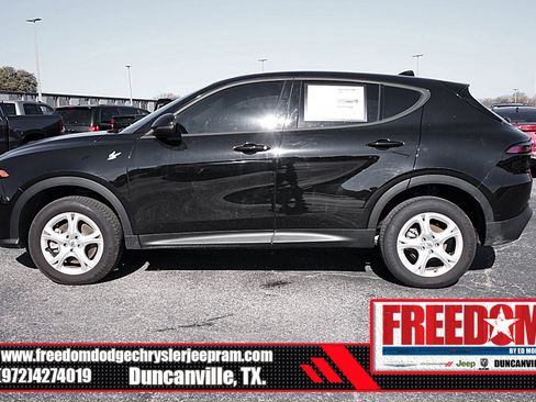 Used 2023 Dodge Hornet GT Plus image 2