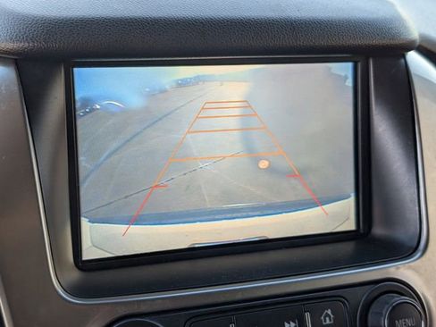 Used 2016 Chevrolet Suburban LS image 16