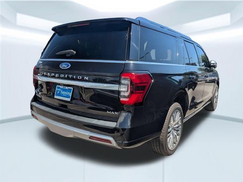 Used 2023 Ford Expedition Max Platinum AWD/4WD image 2