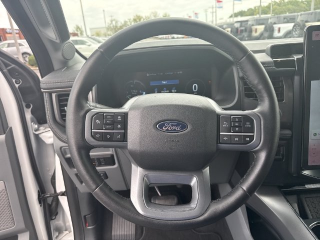 Used 2025 Ford F150 Lightning Flash AWD/4WD image 13