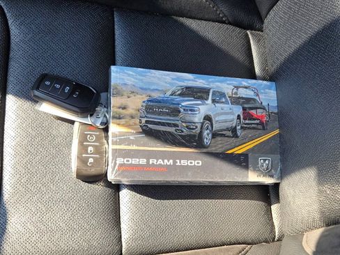 Used 2022 RAM 1500 Laramie AWD/4WD image 11