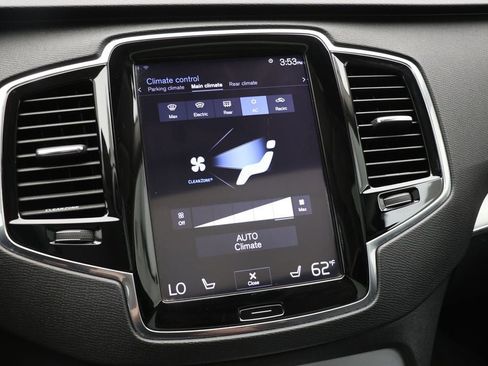 Used 2016 Volvo XC90 T8 Momentum w/ Vision Package AWD/4WD image 24