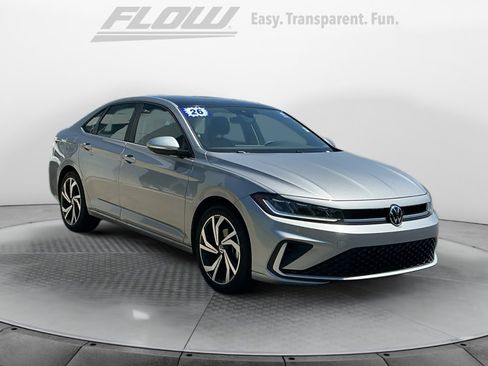 Used 2026 Volkswagen Jetta SEL FWD image 1