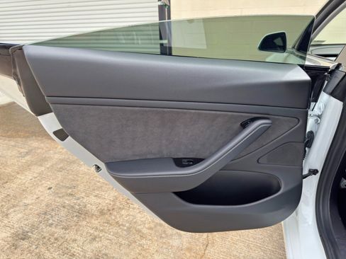 Used 2019 Tesla Model 3 Standard Range Plus RWD image 38