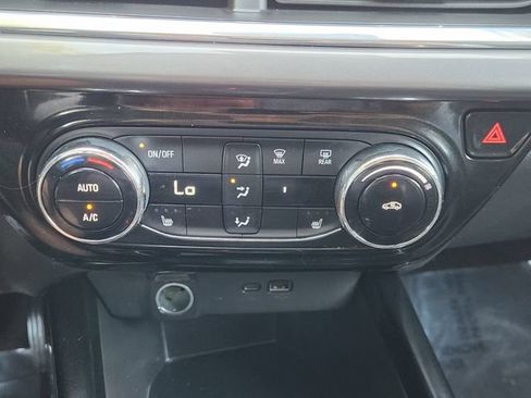 Used 2025 Chevrolet Trax ACTIV w/ Driver Confidence Package FWD image 22